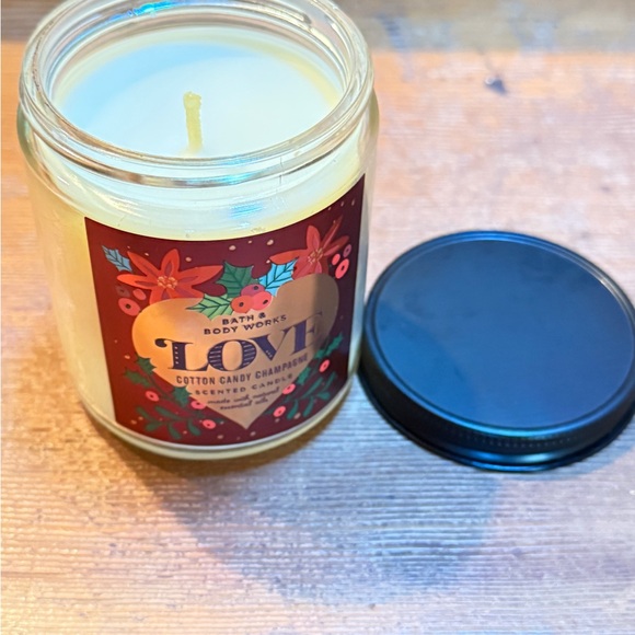 Bath & Body Works Scented Candle Collection: Cotton Candy Champagne NWT - Picture 2 of 6